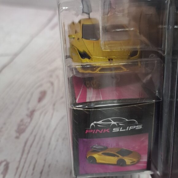 Jada Pink Slips Gold Lamborghini Huracán Coupe 1:64 Diecast, Sealed - Picture 3 of 6